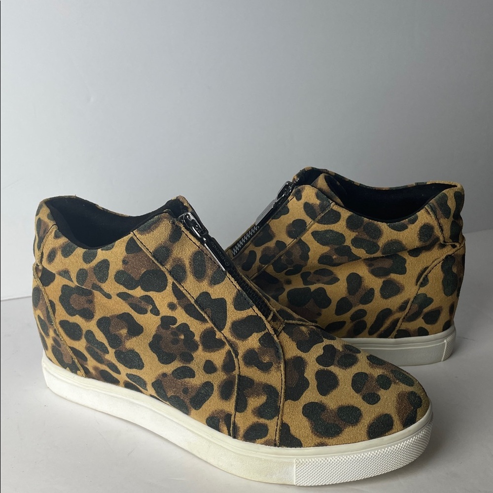 Blondo Glenda Leopard Print Wedge Sneakers 6